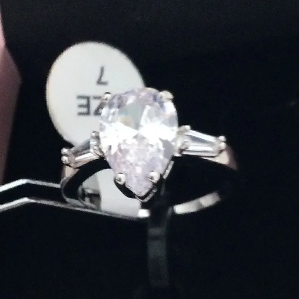 NWT Peermont Sz 7 engagement ring